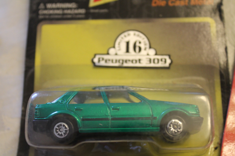 Illustration for article titled Enormous Die-Cast Collection - Box 8 - Maisto